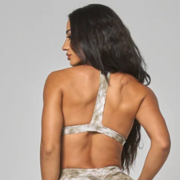 NWOT LiCi Fit Jaded Strappy Bra - Size L - Picture 2 of 2